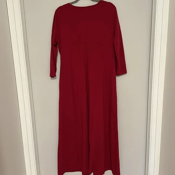 Chadwick’s Red Scoop Neck Pleated Dress - Picture 3 of 6